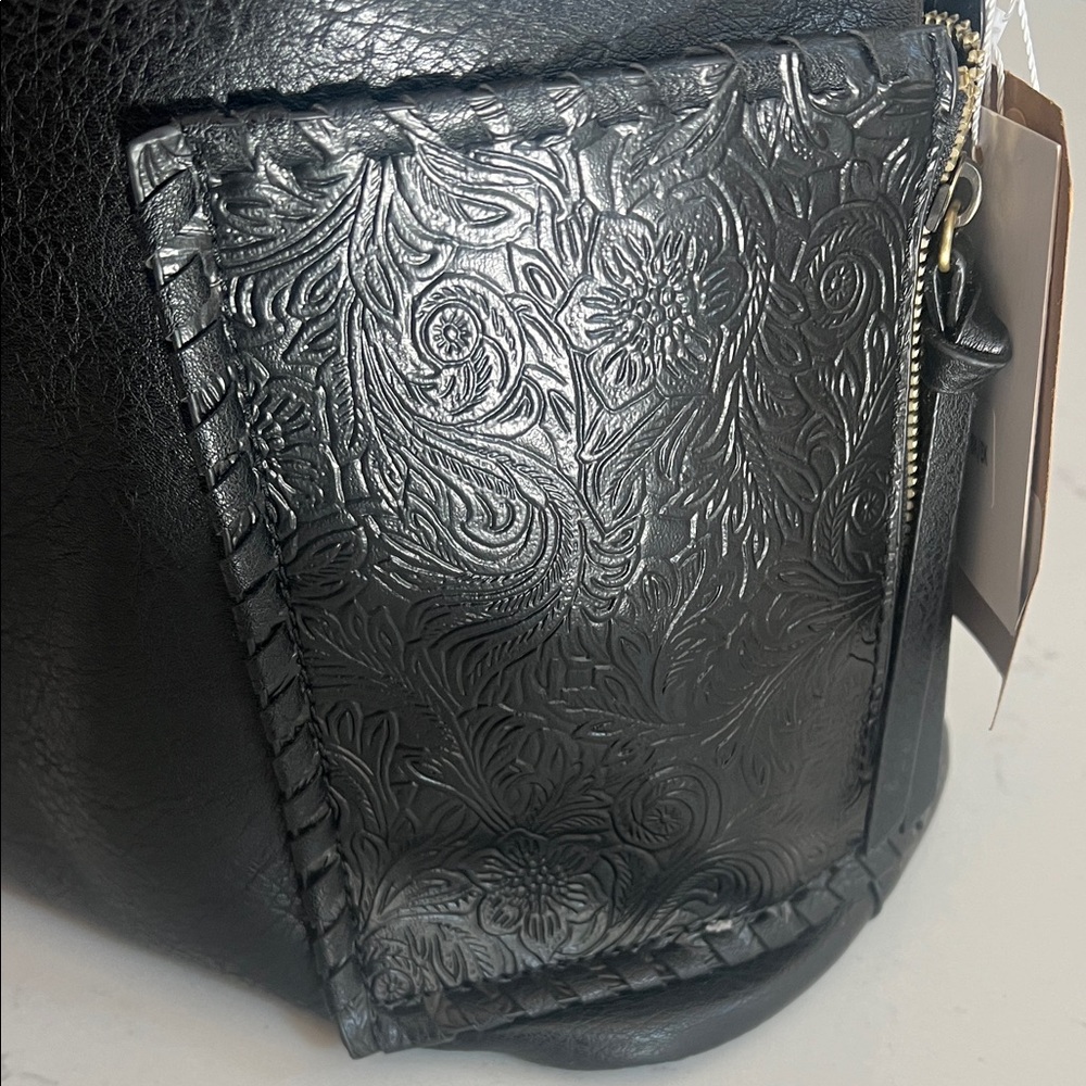 Elegant Black Textured Hobo Bag - Picture 2 of 4